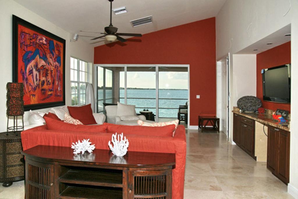 تريجر كاي Bahama Beach Club Resort الغرفة الصورة