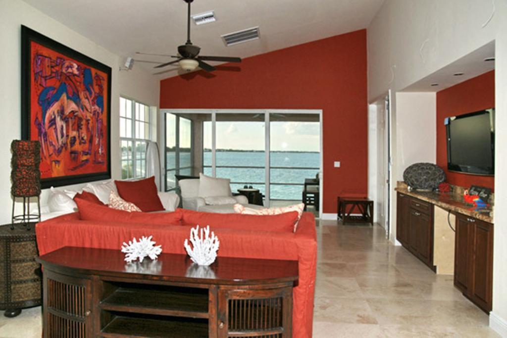 Bahama Beach Club Resort تريجر كاي الغرفة الصورة